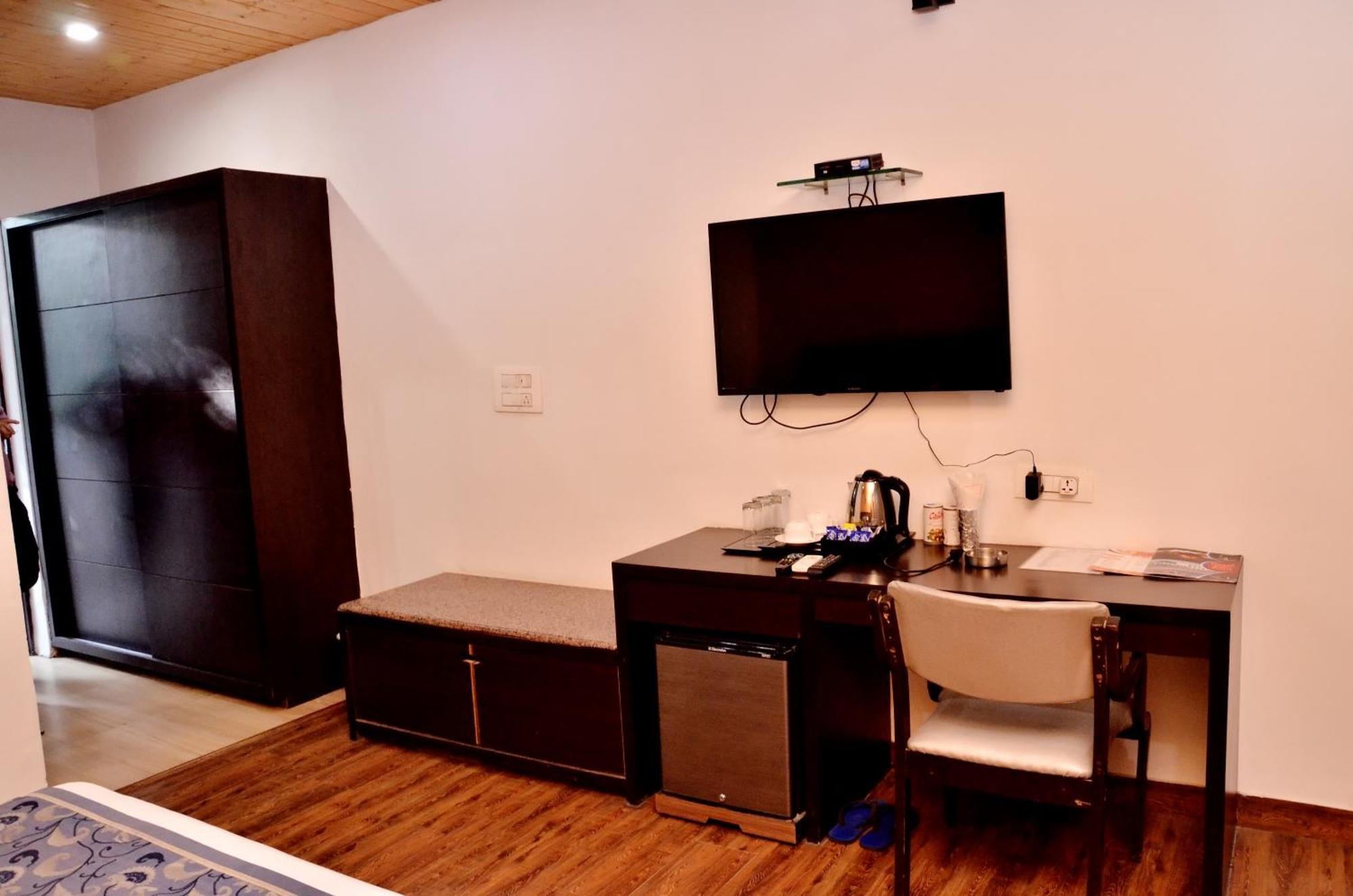 Comfort Inn Coral River Resort Патханкот Экстерьер фото